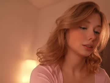 april_blush's chat room