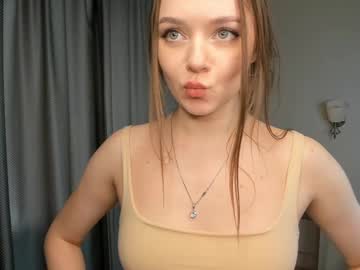 maxinebickham's chat room
