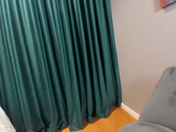 ehotlovea's chat room