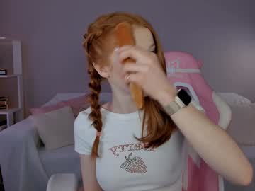 leahsthetics's chat room