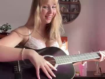 kittengirlxo's chat room