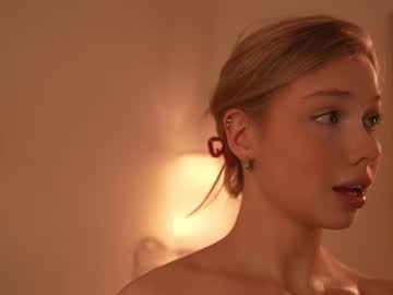 april_blush's chat room