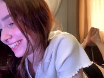 alluring_vibes_69's chat room