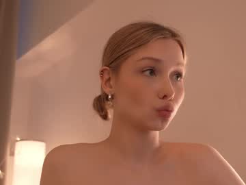 april_blush's chat room