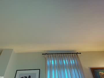x_lily_x's chat room