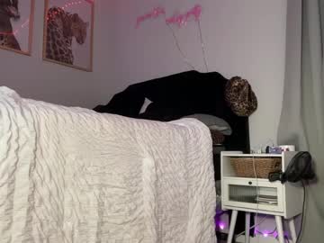brielledaviss's chat room