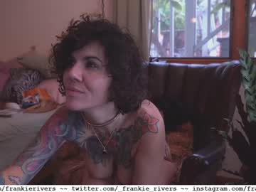 _frankie_rivers's chat room