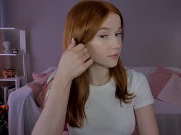 leahsthetics's chat room