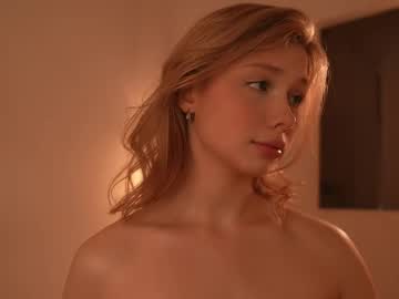 april_blush's chat room