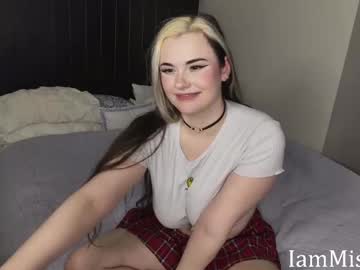 iammisstery's chat room