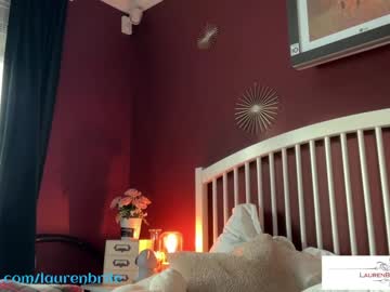 laurenbrite's chat room
