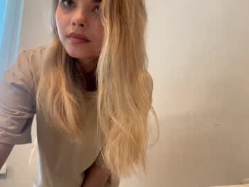 naughty_dreams_xo's chat room