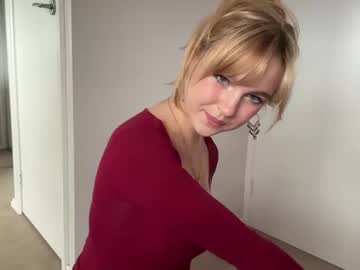 kittengirlxo's chat room