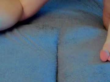 honey_bunny_96's chat room