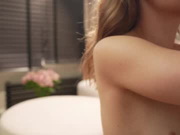 villanelle_l's chat room