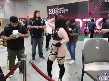 crimsonkitten's chat room
