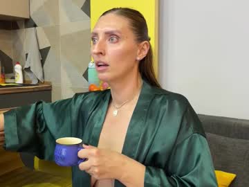 erica_dav's chat room