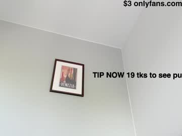 lailatoks's chat room