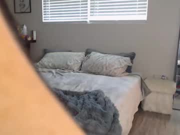 zoeemonroe's chat room