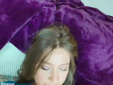 x_lily_x's chat room