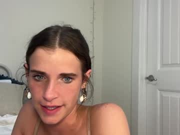 yourgirlnicolexo's chat room