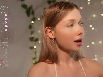 april_blush's chat room