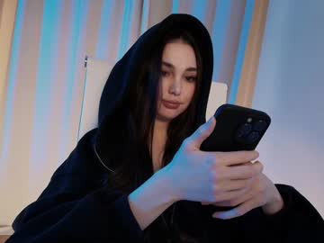 hollyextra's chat room