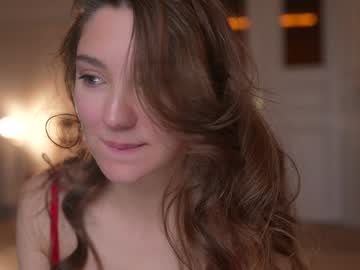 mia_dynasty's chat room