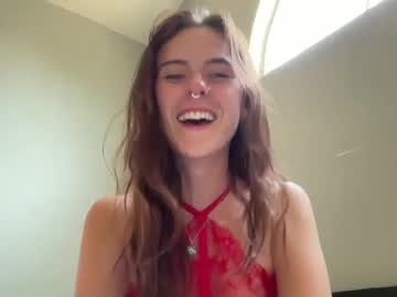 lunahype_xo's chat room