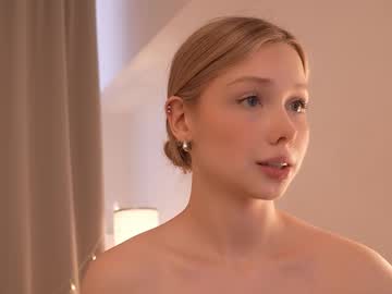 april_blush's chat room