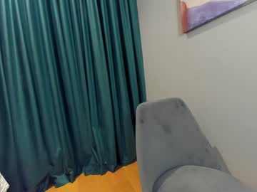 ehotlovea's chat room