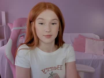 leahsthetics's chat room