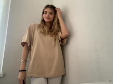 naughty_dreams_xo's chat room
