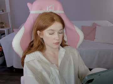 leahsthetics's chat room