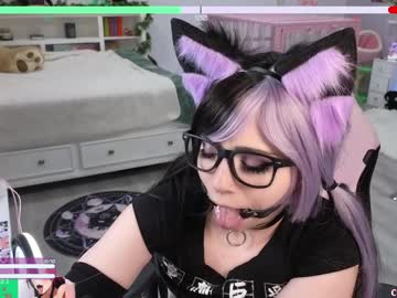 crimsonkitten's chat room