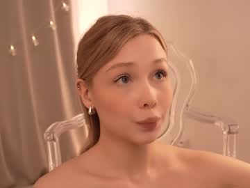 april_blush's chat room