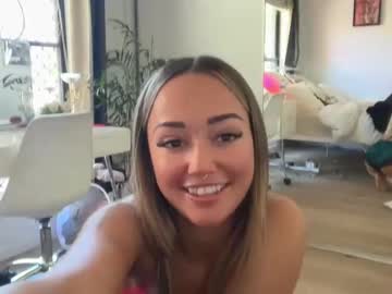luvlivvyy's chat room