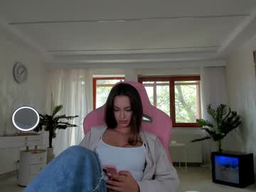 tiffanyhouston_'s chat room