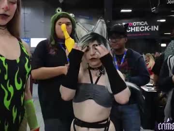 crimsonkitten's chat room