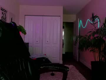 oliviaowens's chat room