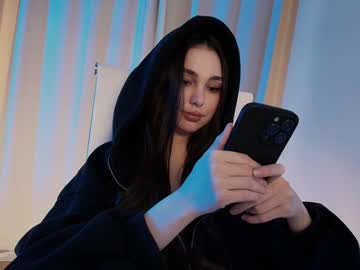 hollyextra's chat room
