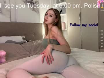 avroramy's chat room