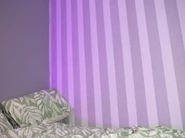 littlee33's chat room