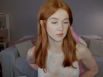 leahsthetics's chat room
