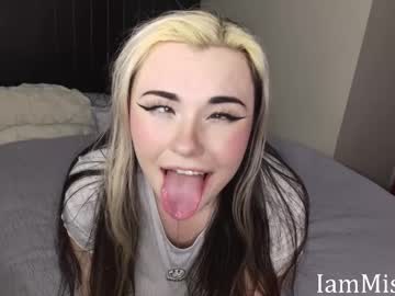 iammisstery's chat room