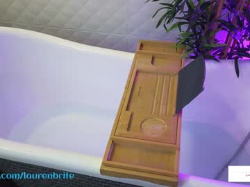 laurenbrite's chat room