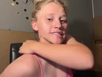 kayleighashford's chat room