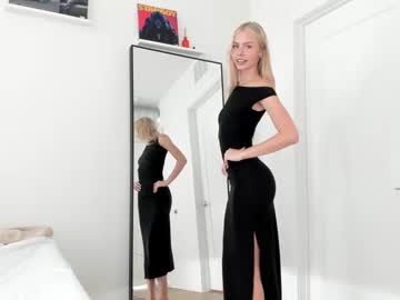 ariah_is_blonde's chat room