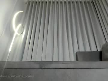nina_ponse's chat room