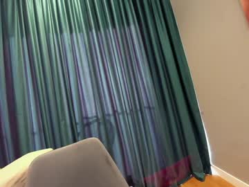 ehotlovea's chat room